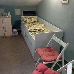 Мансарда- укриття поруч, 10 метрів