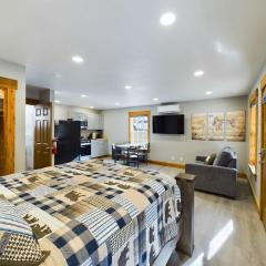 Modern Comfort Suite B - Heart of Downtown