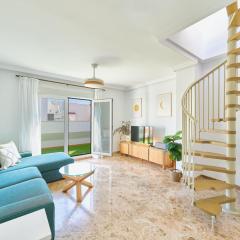 Penthouse - Private Rooftop Terrace, 2min to Beach