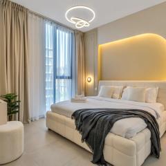 1 Bedroom in Aljada City Center l Balcony & Pool - LemonHomes