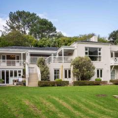 Unique Villa with pool and tennis court