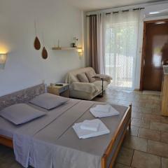 Philoxenia Beach Apartments Stavros