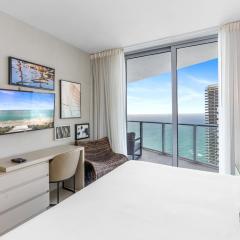 Corner Penthouse Ocean and City View