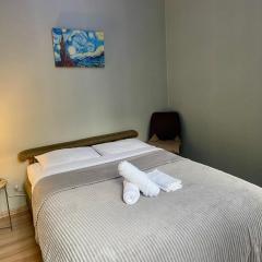 Mtatsminda Liberty Sq Cozy 3BR Apartment Free Wine & Coffee 3F