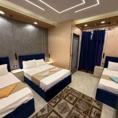 Cairǒ-Plazǎ UP Hotel