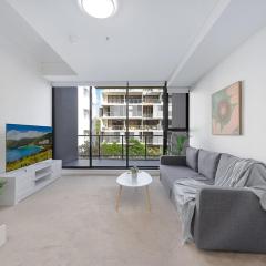 City Loft Escape - Public transport to anywhere!