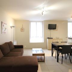 Appartement F3 avec WIFI, à 50m des Thermes, 6 couchages - FR-1-415-192