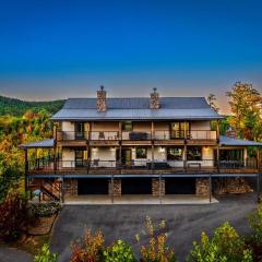 Mountain Melody – Luxe 4-Bedroom Retreat - VIEWS, 2 Hot Tubs, Chefs Kitchen, Game Room