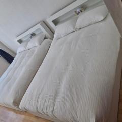 Hongdae Guesthouse5 - 1min from Hongik Uni station Exit #1