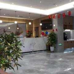 GreenTree Inn Express Datong High-Speed Railway Station Old City Wall