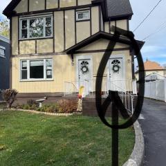 Cozy room with Queen bed 20 min to NYC