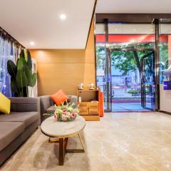 Borrman Hotel Guangzhou Railway Station Yuexiu Park Memorial Hall