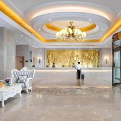 Vienna Hotel Fuzhou Changle Shouzhan Hangcheng Metro Station