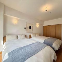 Grandeur by b hotel - Riverside Studio Near Peace Park