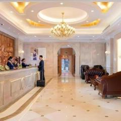 Vienna Hotel Zhengzhou Only Henan Movie Town