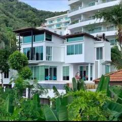 Villa Beverly 5 bedroom infinity pool with Seaview near kata beach