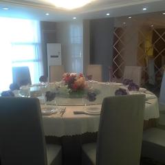 GreenTree Inn Jiuquan Century Plaza Hotel