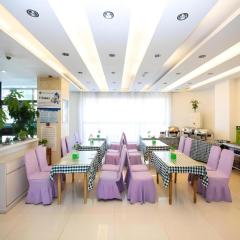 GreenTree Inn Chaoyang Shuangta District Bus Station