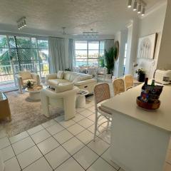 Sunset-on-the-Strand Pool Tennis TSV