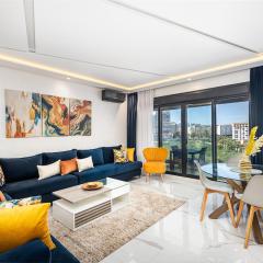 Luxury Pool View 3BR 2BA, 5-min to TGV, Elevator