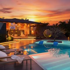 StayVista at Prana Zen House with Pool and BBQ