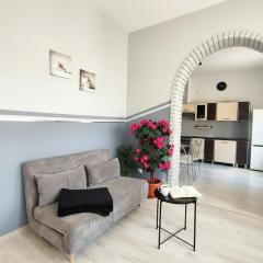 Silver Stone by Grafit