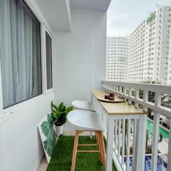 Staycation near Mall of Asia