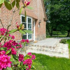 Künstlerisches Atelierhaus Im Naturpark Aukrug