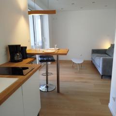 Grande Motte, Studio élégant, tout confort proche de la mer et du centre, lumineux avec balcon