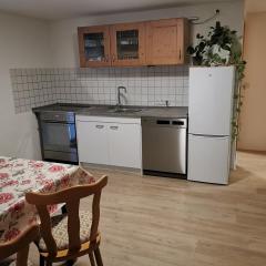 Am Wald der Sinne, EG