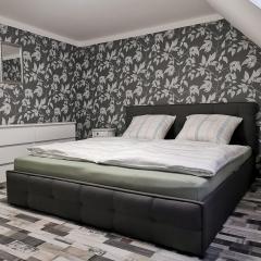 Am Wald der Sinne, DG