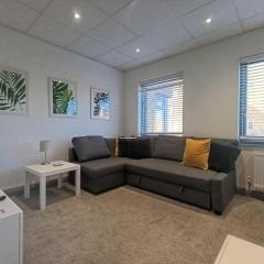 Open Mind Property -2BR Flat Commercial Road