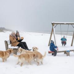 Cozy, Chic Room Near Beach & Cafés