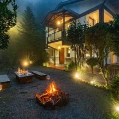 StayVista at Viva La Vida - Bonfire, Jacuzzi, AC