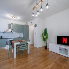 Elegant and Modern Apartment in Central Milan