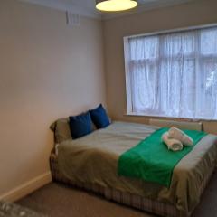 Cosy 2 Bedroom Luxury House