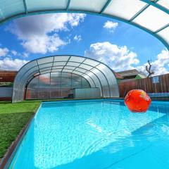 אגם בגליל - וילה ו-3 סוויטות עם בריכה מחוממת בעבדון