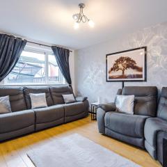 Middleton 4 Bed Free Parking Long stays