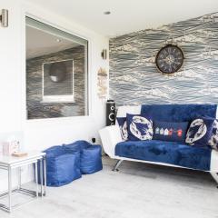 Bovisand Beach Area Chalet, 2-Bed Sea View with Gated Parking & BBQ