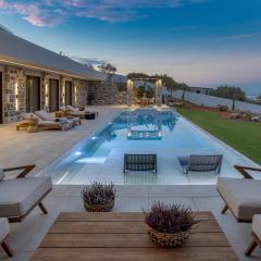 Olea Hill - Villa Cave with heated pool, by Estia