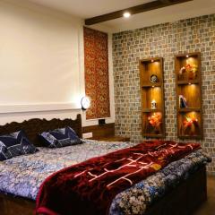 Summershade Executive Suite-1BHK-Garden-Kitchen