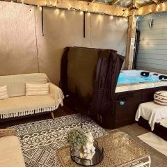 Cosy Cabin with Private Hot tub Isle of Wight