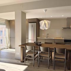 Exclusive Beach District Flat - Newly Renovated - Vila Olímpica - Sleeps 6