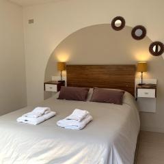 CASA RUBÍ - ENCANTADOR APARTAMENTO EN MENDOZA - Cochera Privada y Seguridad Permanente