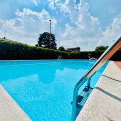 Sole Apt - Relax in piscina nel cuore di Sirmione