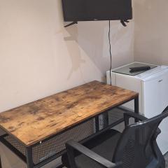 Large Contractor House Greenford Free Parking