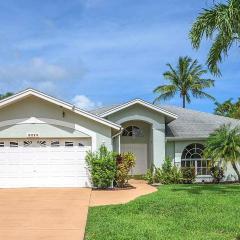 Hideaway 4 bedroom with den, 2 bathroom located on