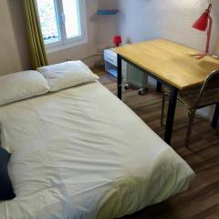Chambre avec salle de bain privative centre d'Aix