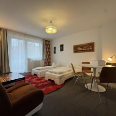 M M Central Vintage Family, Handwerker und Monteure Apartments