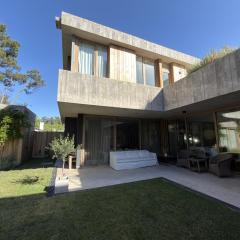 Casa Cami - Casa en Bosque Peralta Ramos Para 6 PAX Con parrilla - Hola Sur